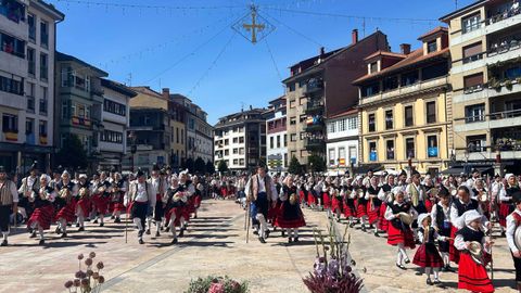 Danza del Portal, en Villaviciosa, en su 70 aniversario