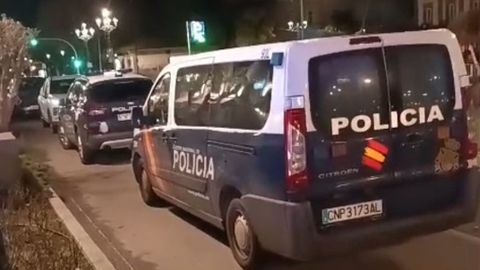 Despliegue policial en la zona de Areal por incidentes entre aficionados del Celta y del Lyon