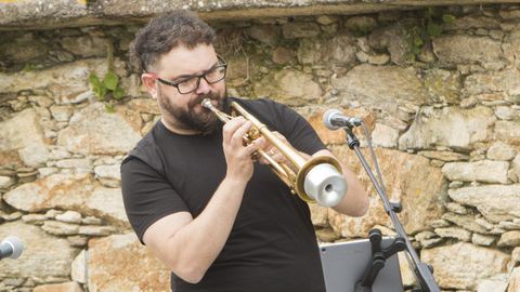 Abraham Cupeiro actuar en la Praza da Vila de Sarria a las 22.00