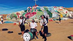 El v�deo clandestino que Las Munjitas del Fuzz grabaron en Salvation Mountain