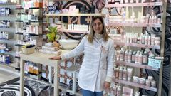 La farmac�utica Andrea Leites Doc�o participa en las charlas del programa �Doce Pasos� de h�bitos saludables de la asociaci�n Adicam