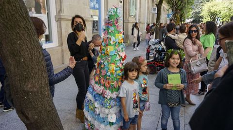 Cientos de personas disfrutaron de la Festa dos Maios de Ourense