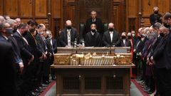 Miembros del Parlamento brit�nico, en un minuto de silencio en memoria del laborista Jack Dromey fallecido el pasado enero