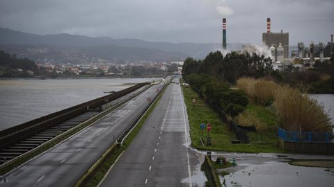La autov�a de Mar�n, una carretera fantasma