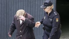 El rayacoches saliendo de los juzgados de Vigo