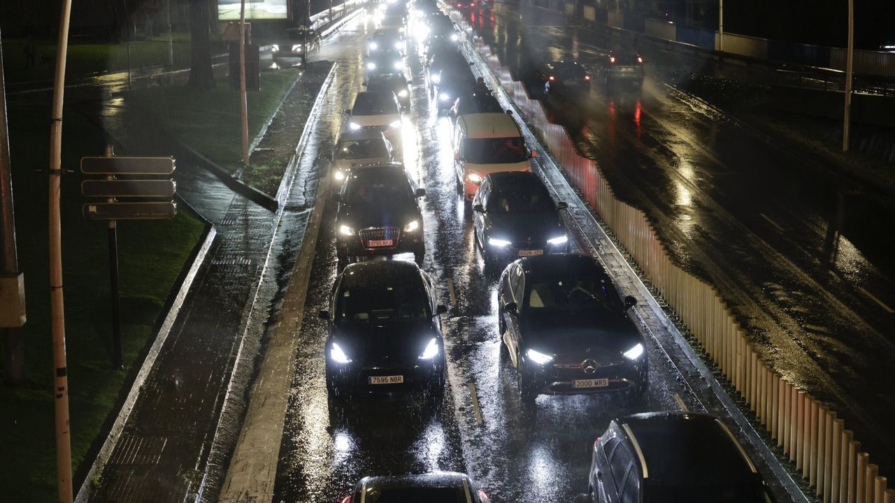 El riesgo invisible en la carretera que sufren ocho millones de personas: conducir sin ver bien