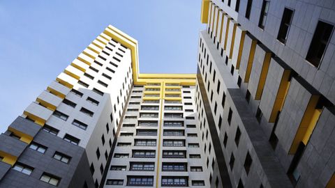 La renovaci�n de las fachadas, como la de la Torre Efisa en A Coru�a, busca combinar seguridad y ahorro energ�tico