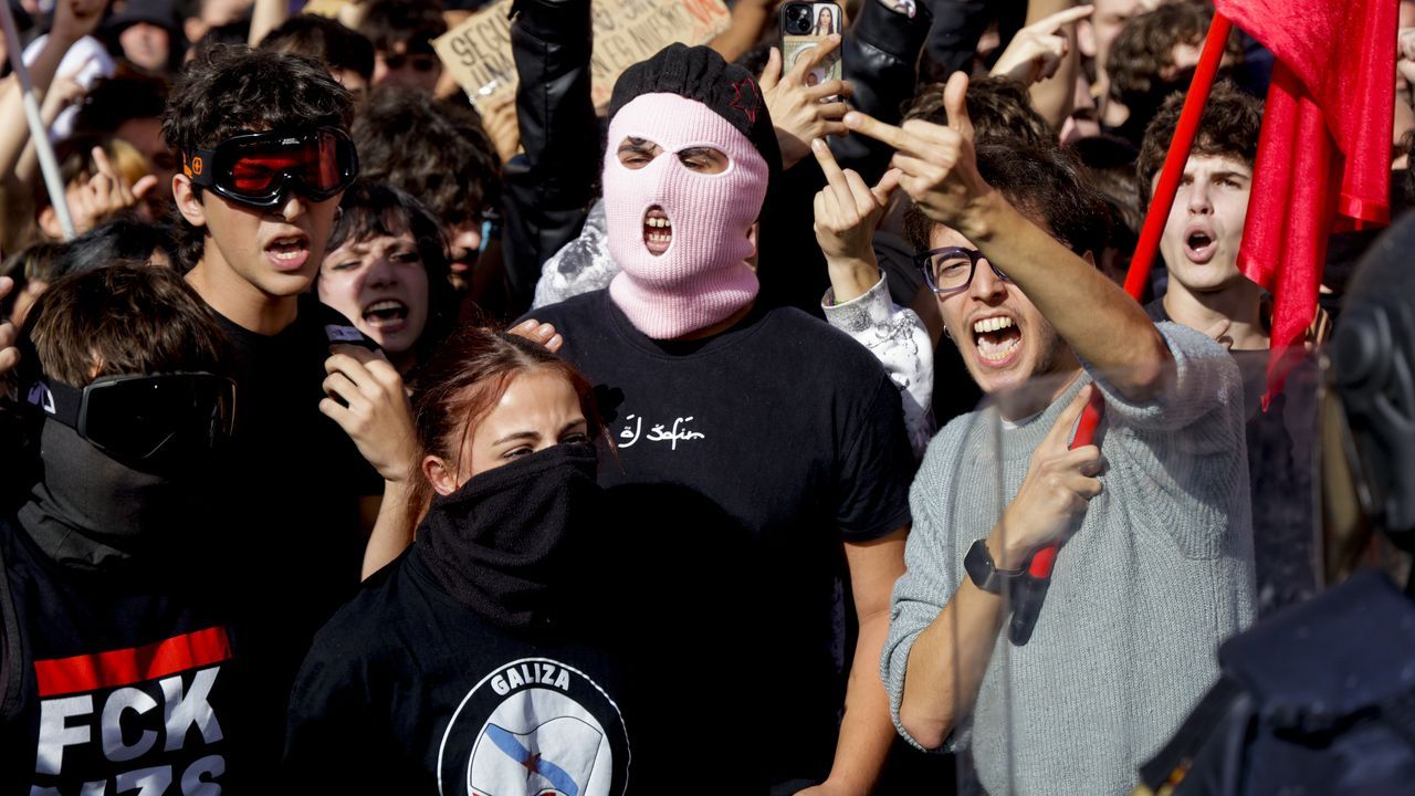 «Manifestarse es un derecho, pero ¿desde cuando agredir forma parte de él?»