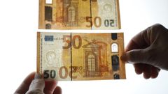 Billetes legales de 50 euros, con su correspondiente marca de agua