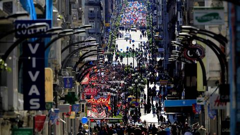 Primero de Mayo en Vigo..Primero de Mayo en Vigo. Manifestacin de UGT y CC.OO. en Urzaiz