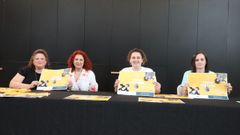 Loida Fernández, Kica Fernández, Antía Albert y Sabela Cuñarro presentaron la actividad