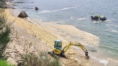 El vertido de aceite de palma del puerto de Vigo ha llegado al entorno de A Borna, en Moaña