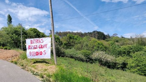 Pancarta contra la instalaci�n de parques de bater�as