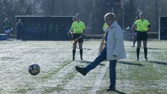Maribel S�nchez, el d�a que realiz� el saque de honor en un derbi entre el Real Oviedo y el Sporting