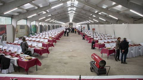 La disposici�n de las mesas antes de la comida