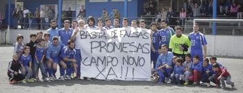 La plantilla del Marino de Mera, en la previa del partido contra el Meir�s. 