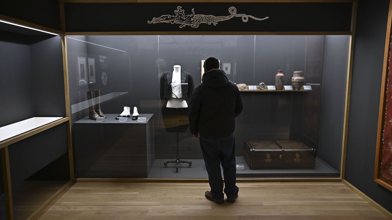 Una gran exposición analiza la huella de Madrid en la vida y la obra de Valle