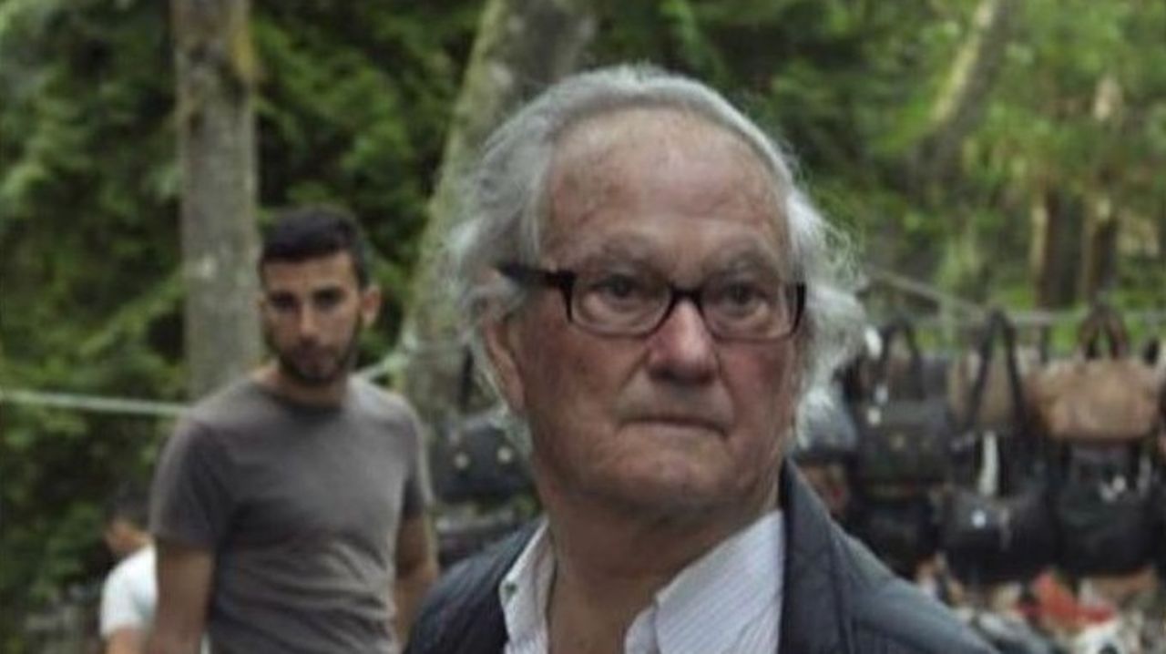 Adiós a un señor de O Carballiño