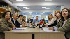 ecos.Responsables de la entidad Ecos do Sur durante la presentaci�n, este martes, de su piso compartido para familias en exclusi�n social en A Coru�a