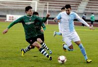 El futbolista vigu�s Rub�n Comesa�a aporta al equipo un gran trabajo defensivo.