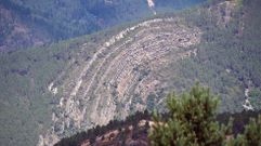 Diferentes aspectos de un enorme monumento natural