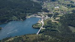 En la imagen, el embalse de O Pontill�n, que abastece a Pontevedra, uno de los 32 municipios en prealerta por sequ�a. 
