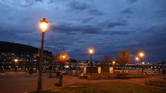 El alumbrado (en la imagen en Viveiro) es uno de los servicios esenciales prestados