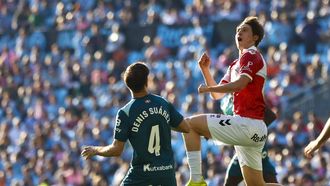 Denis Su�rez y Fer L�pez, durante el Celta-Alav�s de este domingo en Bala�dos.