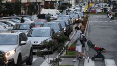 Colapso de tr�fico en la calle Rosal�a de Castro de Vigo, el pasado 26 de diciembre