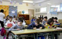 As elecci�ns ao consello escolar implican a pais, profesores e persoal de administraci�n e servizos. 