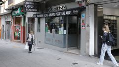 El bar Galicia, en el Ensanche compostelano, es famoso por sus churros reci�n hechos, sus pizzas y sus bocadillos