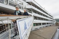 La presencia del crucero despert� la curiosidad de muchas personas en la zona. 