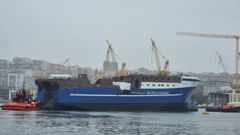 Botadura del pesquero Sputia II en astilleros Freire