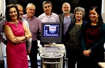 M�dicos de centros de salud que participar�n en el estudio. 