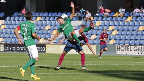 El Pontevedra CF vence al Racing de Ferrol