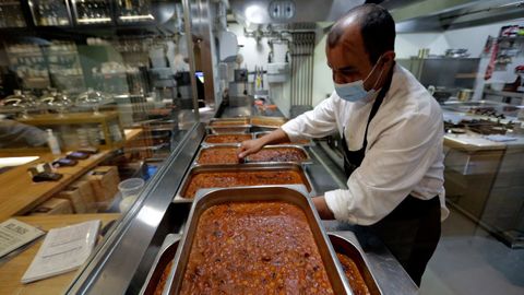 Planchas con los famosos callos del Culuca (A Corua)