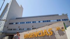 Fachada del hospital Reina Sofia, en Murcia, adonde fue trasladada la familia tras el accidente de tr�fico