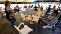 El sol llena de vida las terrazas de Ferrolterra