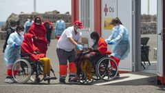 La embarcaci�n rescatada por la Guardamar Polimnia, que ha llegado al puerto de Arrecife