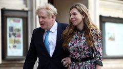 Boris Johnson y Carrie Symonds, el pasado d�a 6 acudiendo a votar al colegio electoral