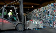 Cualquier incorporaci�n a la planta de Servia debe tener el visto bueno de FCC, que la gestiona.