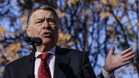 El exministro de Administraciones P�blicas, Jordi Sevilla, intervendr� esta tarde en los Foros de Debate en Ribadeo