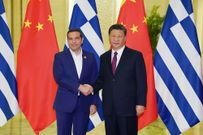 El presidente chino, Xi Jinping, con recibe al primer ministro griego, Alexis Tsipras, en la inauguraci�n del II Foro de la Franja y la Ruta de Seda.