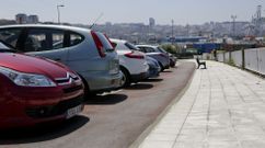 En Teis, los coches y la suciedad del pavimento impiden usar la bici. 