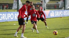 Carlos Fern�ndez, Christian Santos, Fede Cartabia y Quique Gonz�lez, buena parte de la p�lvora del D�por, en un entrenamiento