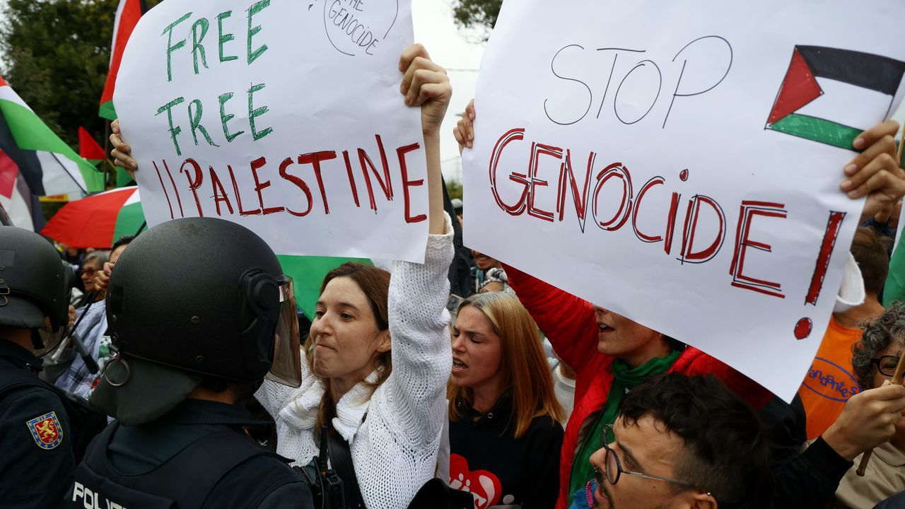 El presidente de la Diputación de Pontevedra, ante el caos de La Vuelta: «Non son experto en conflictos internacionais para falar de xenocidio en Gaza»