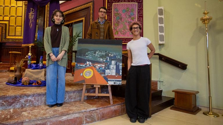 Noa Gonz�lez, Andr�s Meana y Christopher Nagykohi, en la iglesia de San Jos�