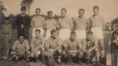 Jos� Mart�nez Dieste (terceiro por abaixo) co equipo de Barra�a nos anos 50