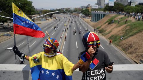 Opositores se manifiestan en las calles para expresar su rechazo al r�gimen de Maduro