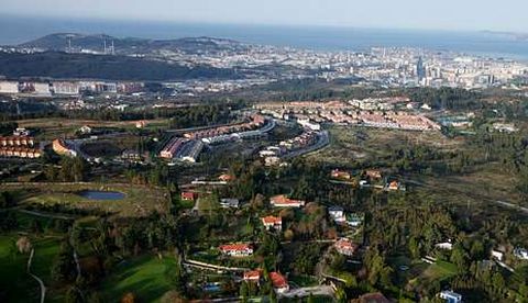 La recalificaci�n en el futuro parque alto, entre Culleredo, Arteixo y A Coru�a, ahorrar� 10,5 millones.